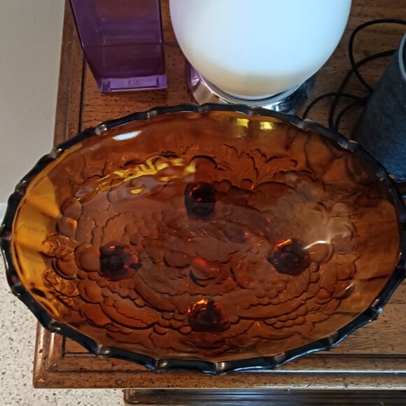 Vintage Indiana Glass Fruit Harvest pattern amber glass oval footed centerpiece - Picture 2 of 7